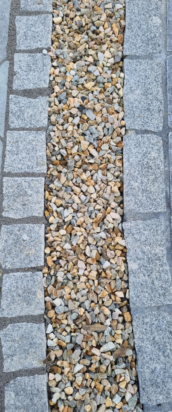 Silver Granite Setts