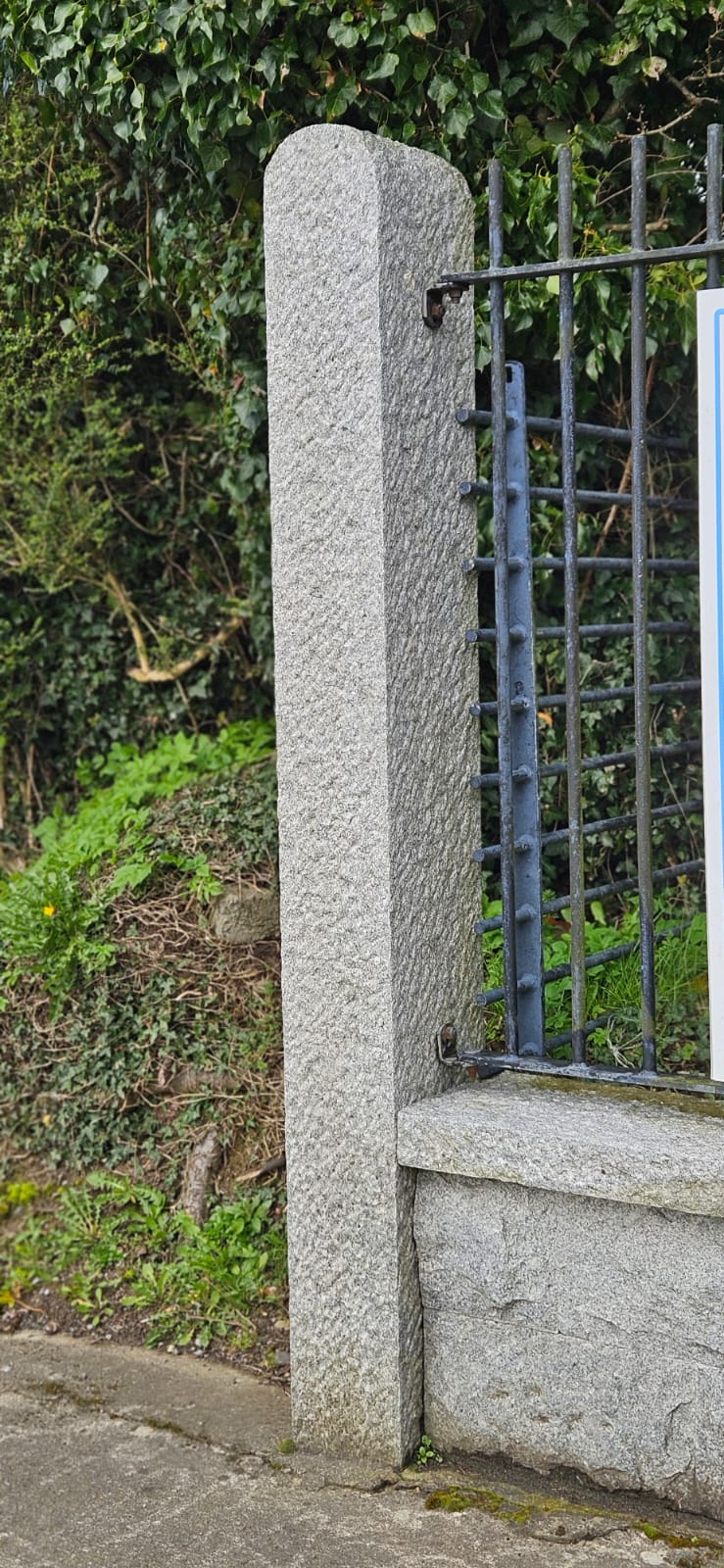 Granite Gate Posts - Image 2