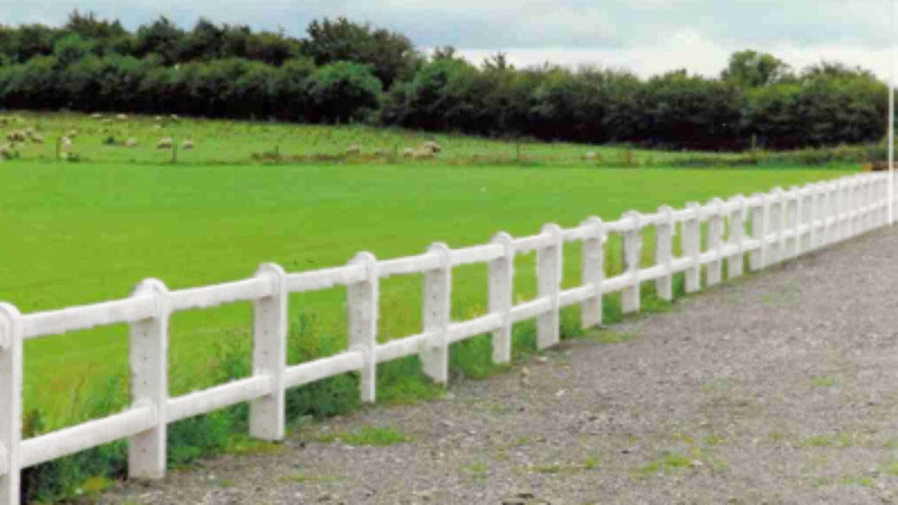 Post and Rail Concrete Fencing